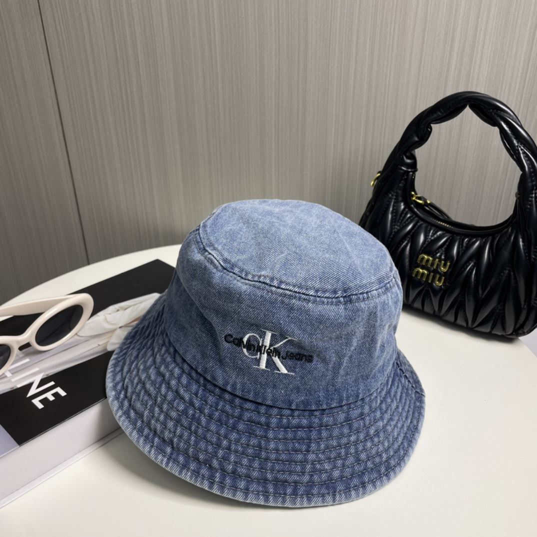 Louis Vuitton Caps